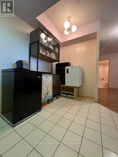 806 - 300 Alton Towers Circle, Toronto, Ontario  M1V 4X9 - Photo 12 - E13435538