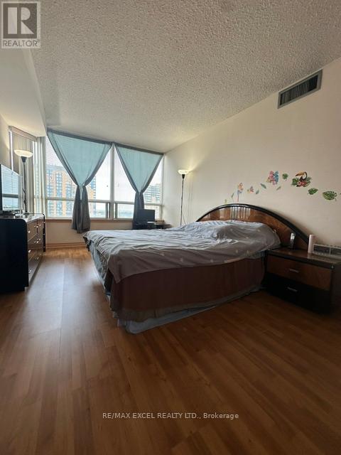 806 - 300 Alton Towers Circle, Toronto, Ontario  M1V 4X9 - Photo 13 - E13435538