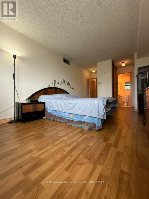 806 - 300 Alton Towers Circle, Toronto, Ontario  M1V 4X9 - Photo 14 - E13435538