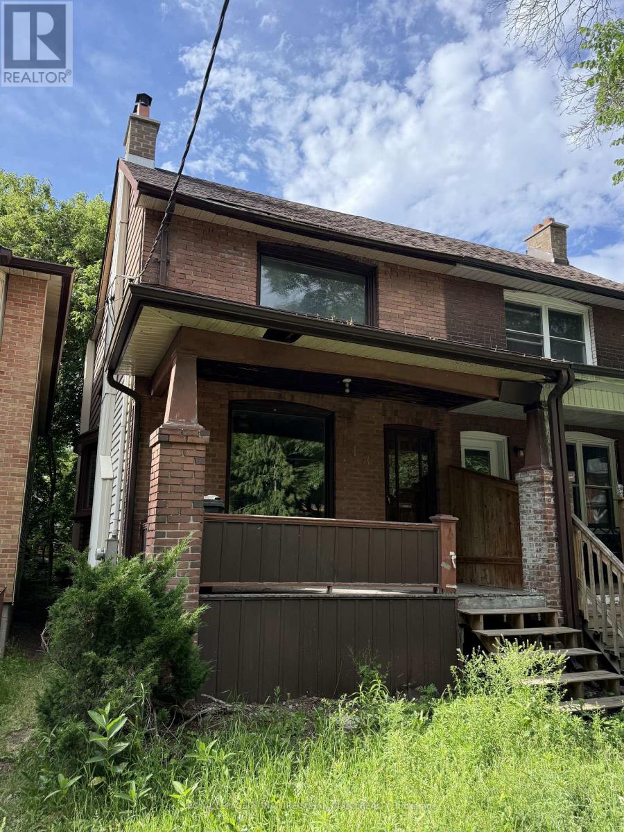 18 ALDERGROVE AVENUE, Toronto, Ontario