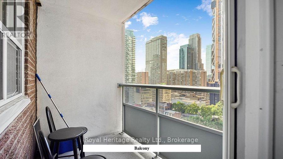 1607 - 30 Gloucester Street, Toronto, Ontario  M4Y 1L6 - Photo 3 - C13445332