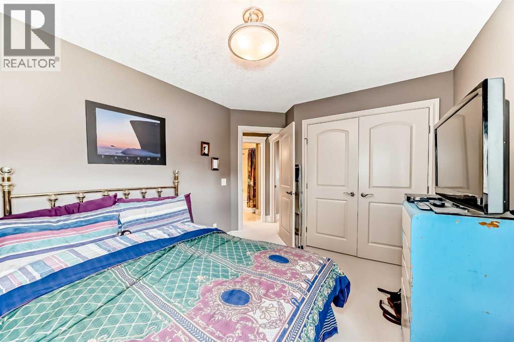 18 Royal Ridge Link Nw, Calgary, Alberta  T3G 5Z3 - Photo 32 - A2316226