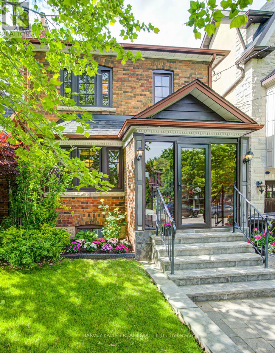 62 ROE AVENUE, Toronto, Ontario