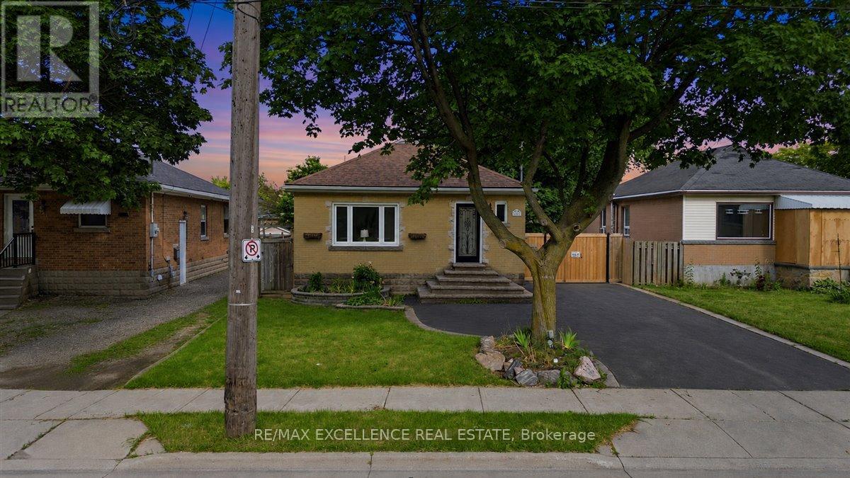 627 Upper Sherman Avenue, Hamilton, Ontario  L8V 3M4 - Photo 2 - X13458962