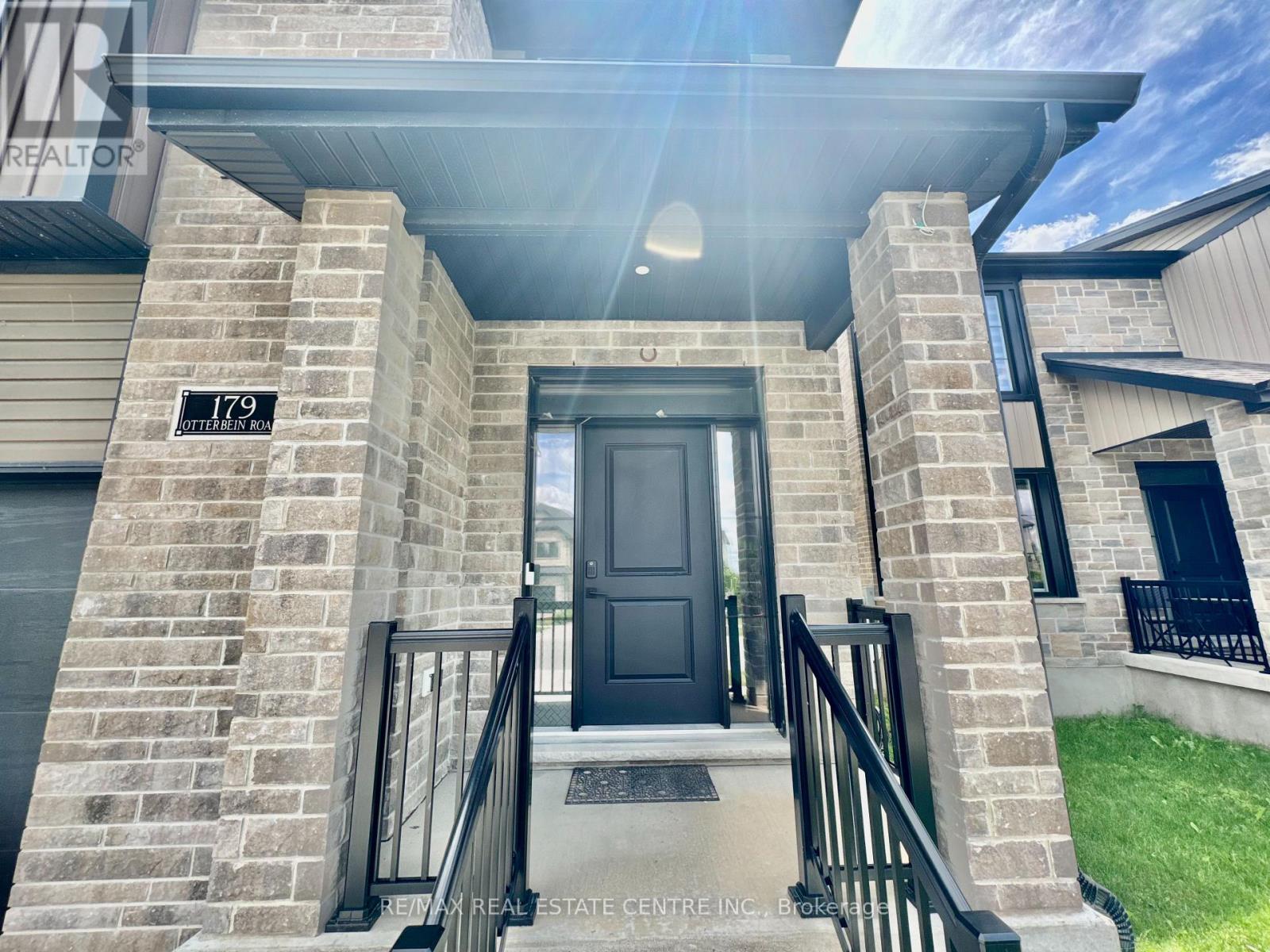 179 Otterbein Road, Cambridge, Ontario N2B 0A8 - Photo 5 - X13459000