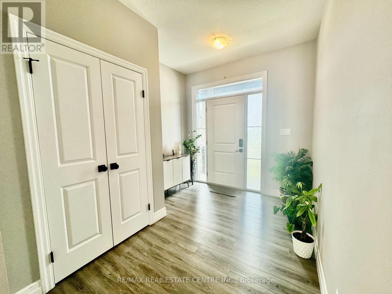 179 Otterbein Road, Cambridge, Ontario N2B 0A8 - Photo 6 - X13459000