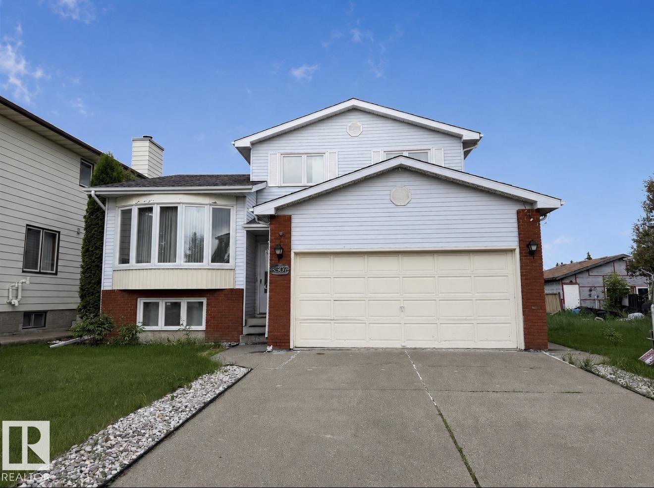 8507 152B AV NW, Edmonton, Alberta