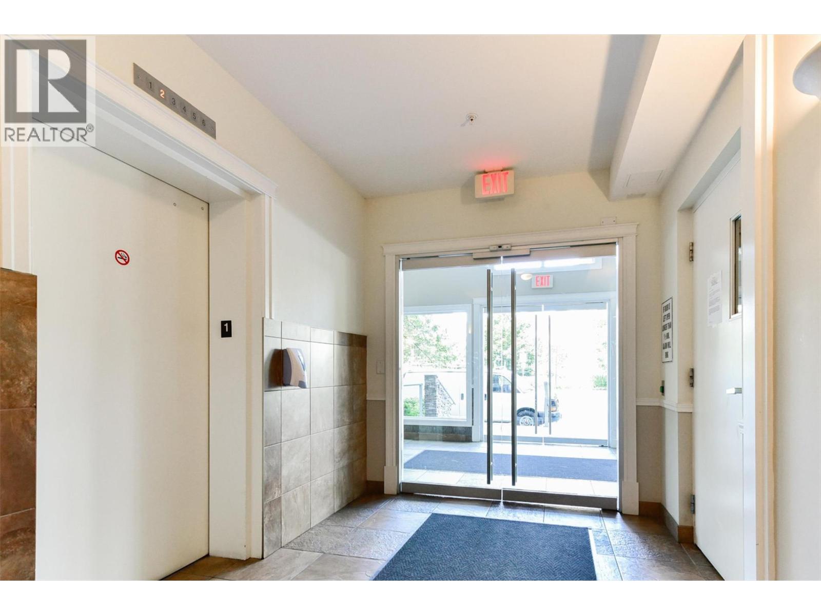 1088 Sunset Drive Unit# 332, Kelowna, British Columbia  V1Y 9W1 - Photo 3 - 10391771