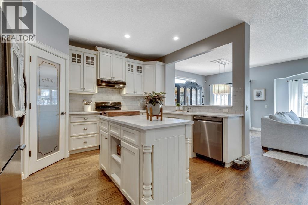 121 Cimarron Park Circle, Okotoks, Alberta  T1S 2H5 - Photo 7 - A2321671