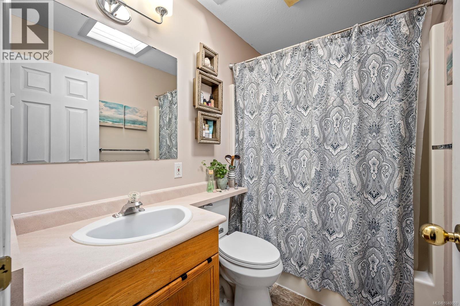 2115 Drake Pl, Courtenay, British Columbia  V9N 8Y8 - Photo 15 - 1040059