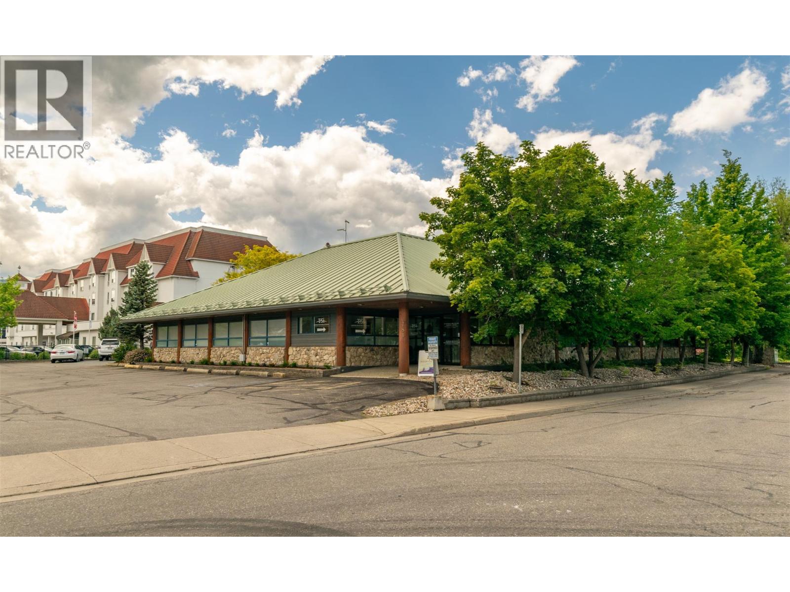 781 Marine Park Drive Ne, Salmon Arm, British Columbia  V1E 2W7 - Photo 16 - 10391545