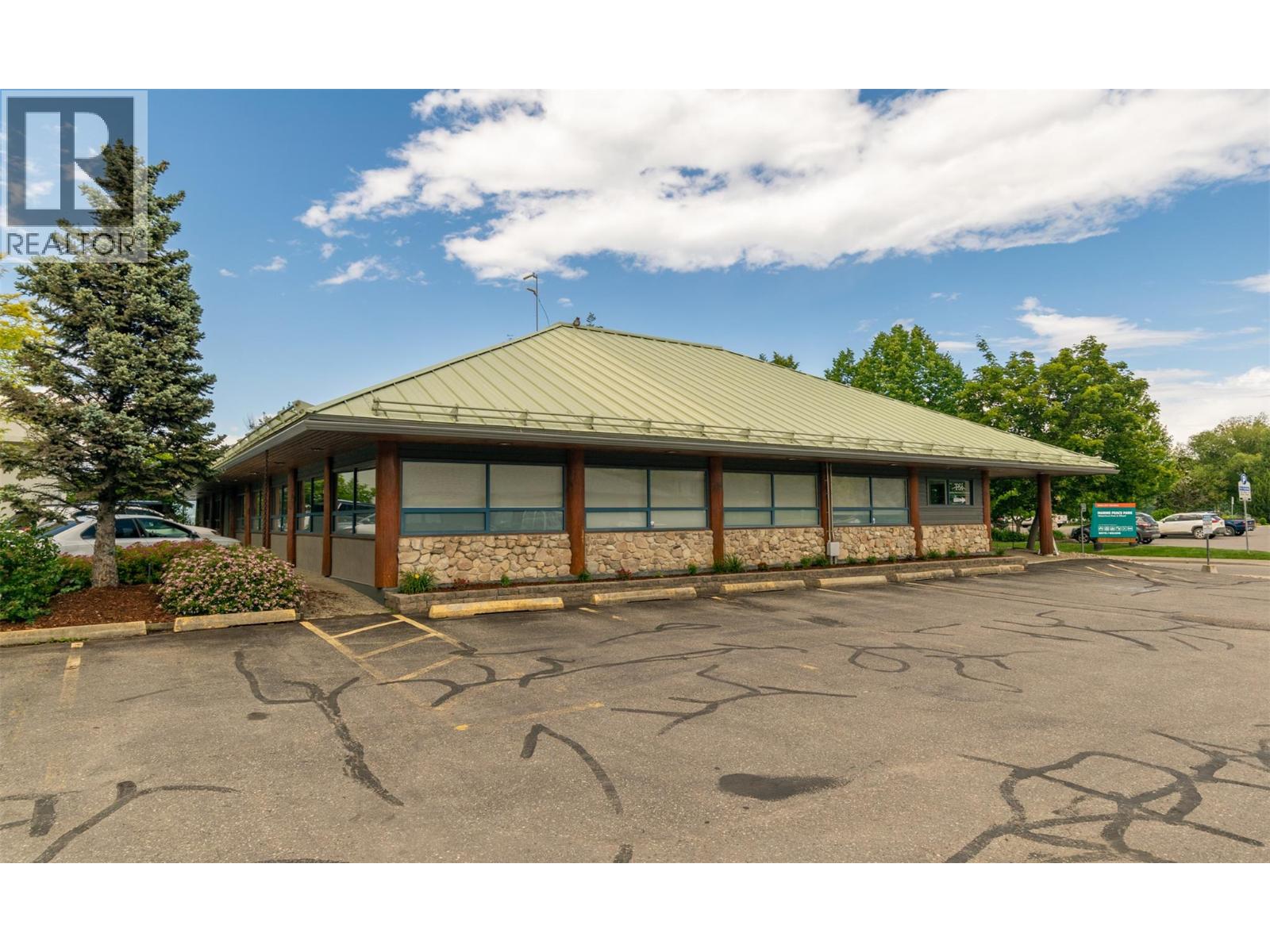 781 Marine Park Drive Ne, Salmon Arm, British Columbia  V1E 2W7 - Photo 18 - 10391545