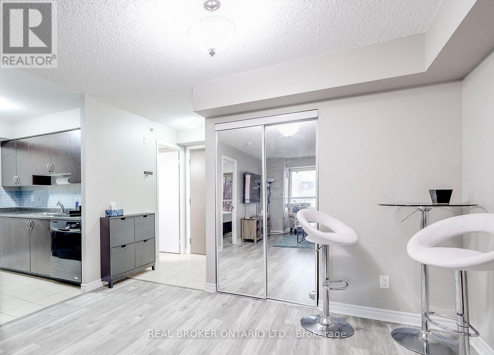 225 - 35 Saranac Boulevard, Toronto, Ontario  M6A 2G4 - Photo 7 - C13459022