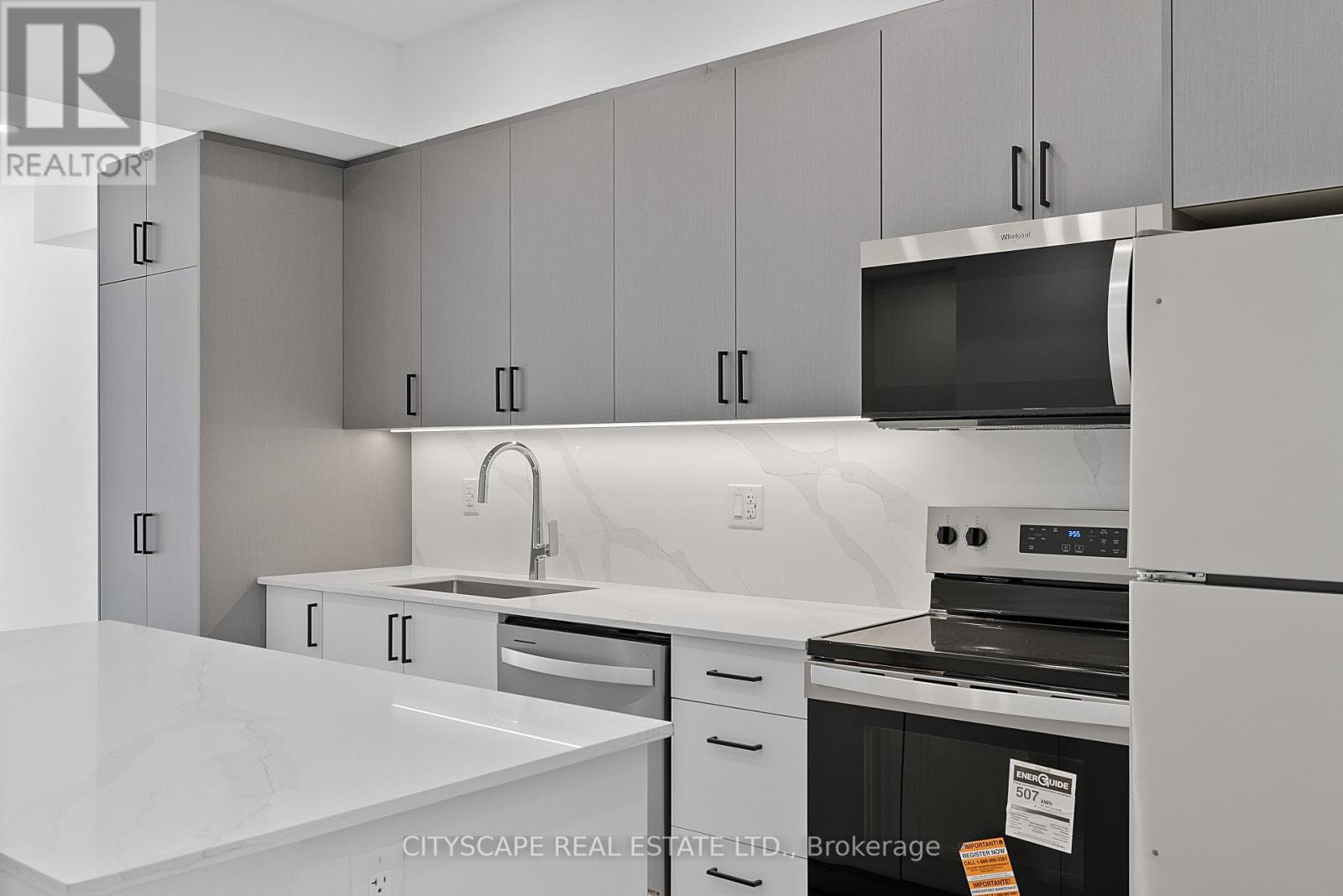 2 - Main - 587 Oakwood Avenue, Toronto, Ontario  M6E 2X8 - Photo 10 - C13459076