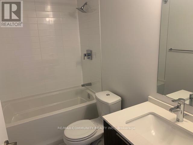 5504 - 11 Wellesley Street W, Toronto, Ontario  M4Y 1E8 - Photo 14 - C13459078
