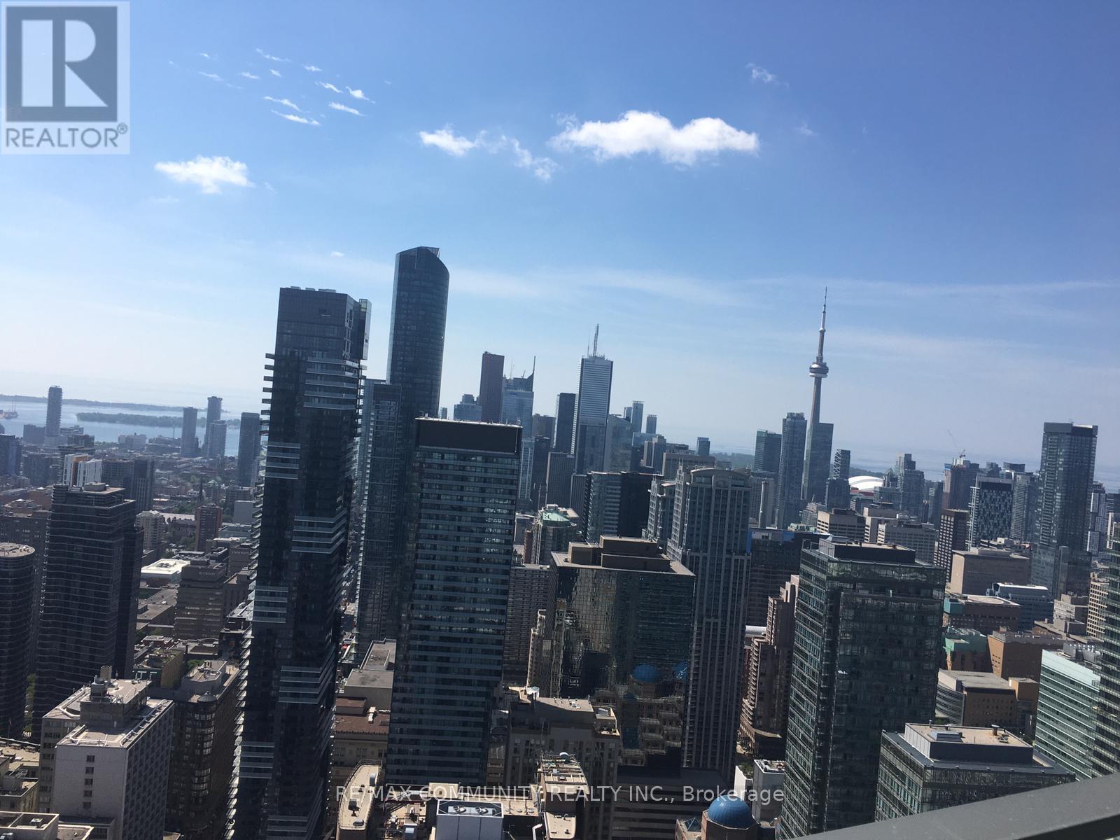 5504 - 11 Wellesley Street W, Toronto, Ontario  M4Y 1E8 - Photo 2 - C13459078