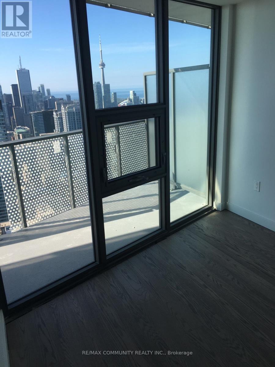 5504 - 11 Wellesley Street W, Toronto, Ontario  M4Y 1E8 - Photo 8 - C13459078