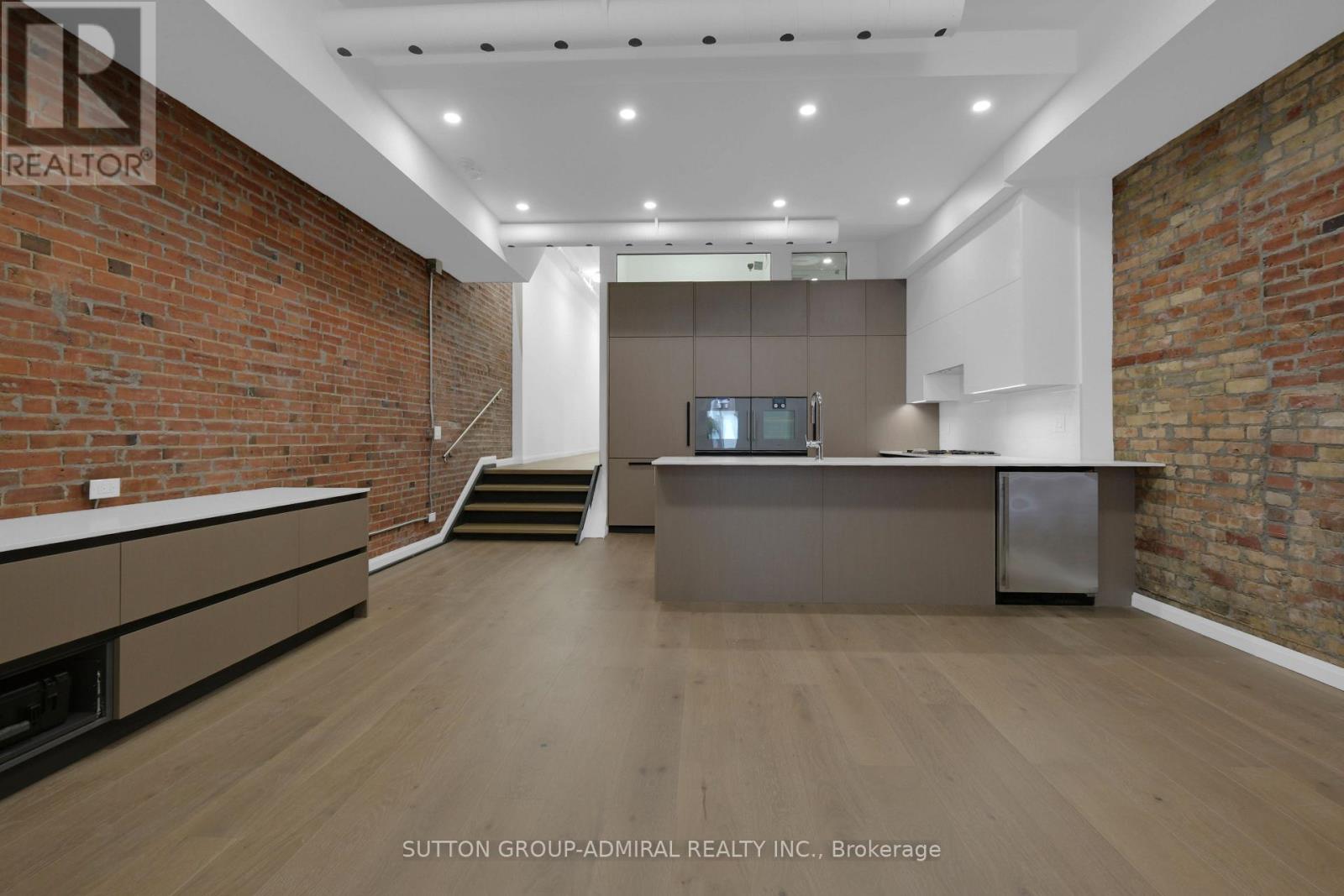 101 (Main Floor) - 647 College Street, Toronto, Ontario  M6G 1B7 - Photo 11 - C13459122