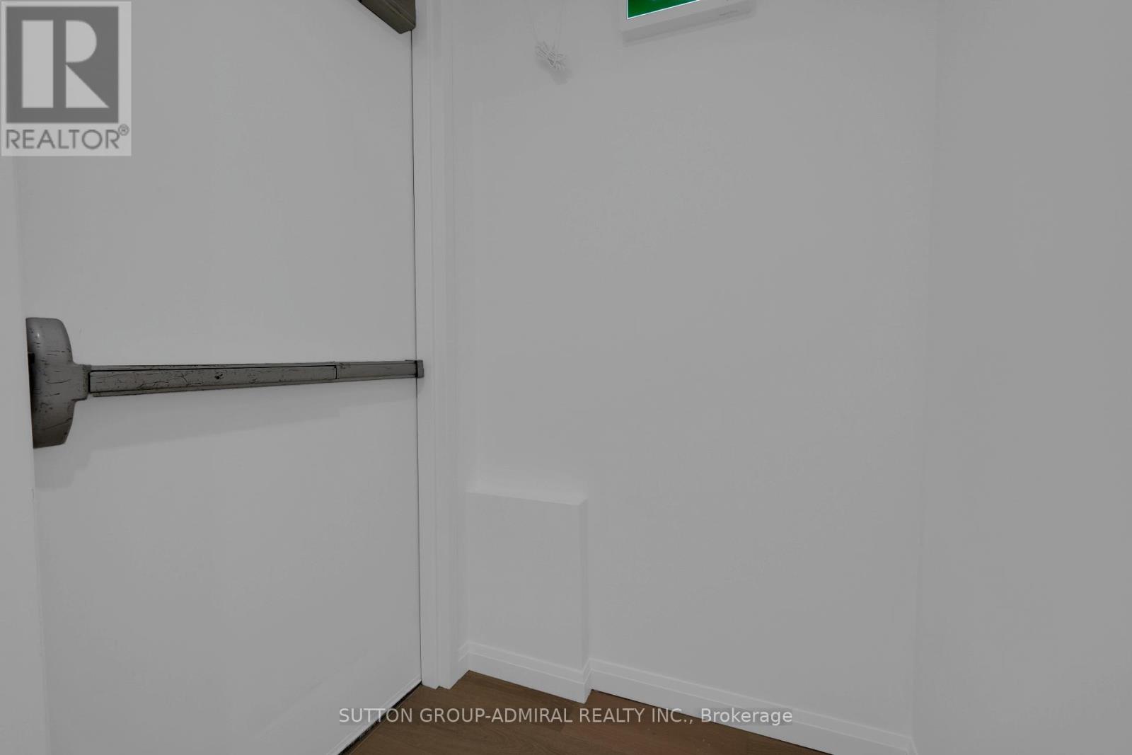 101 (Main Floor) - 647 College Street, Toronto, Ontario  M6G 1B7 - Photo 32 - C13459122