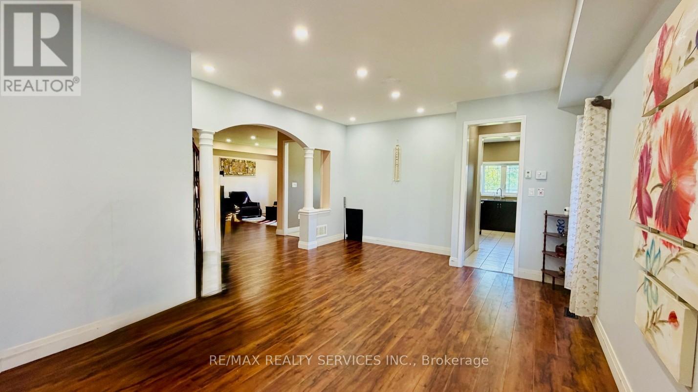 261 Thomas Avenue, Brantford, Ontario  N3S 0E1 - Photo 10 - X13411308