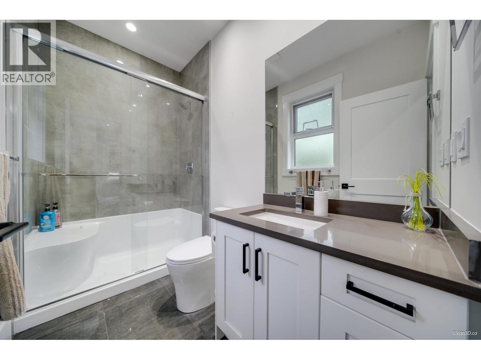 708 Austin Avenue, Coquitlam, British Columbia  V3K 3N1 - Photo 21 - R3137208