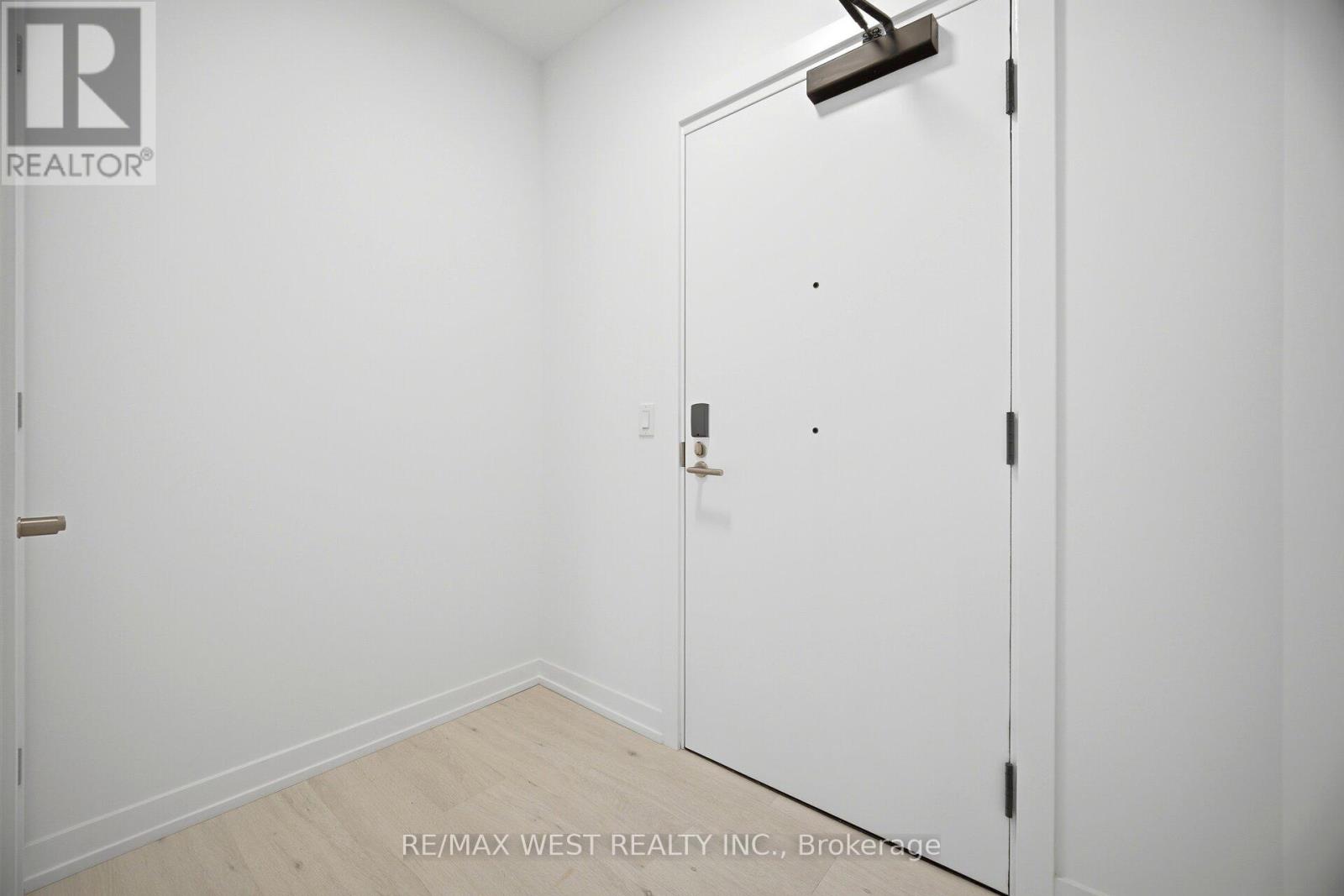 640 - 2501 Saw Whet Boulevard, Oakville, Ontario  L6M 5N2 - Photo 5 - W13459044