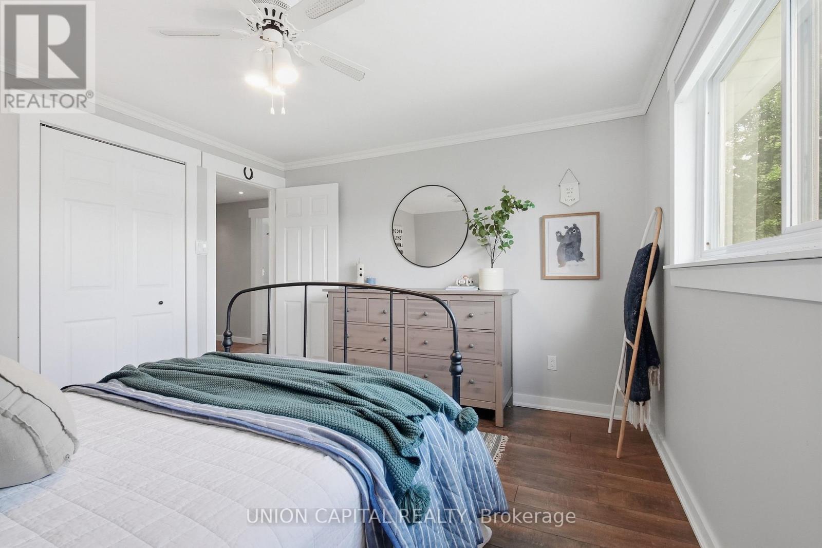 30 Irwin Crescent, Halton Hills, Ontario  L7G 1G1 - Photo 18 - W13459046