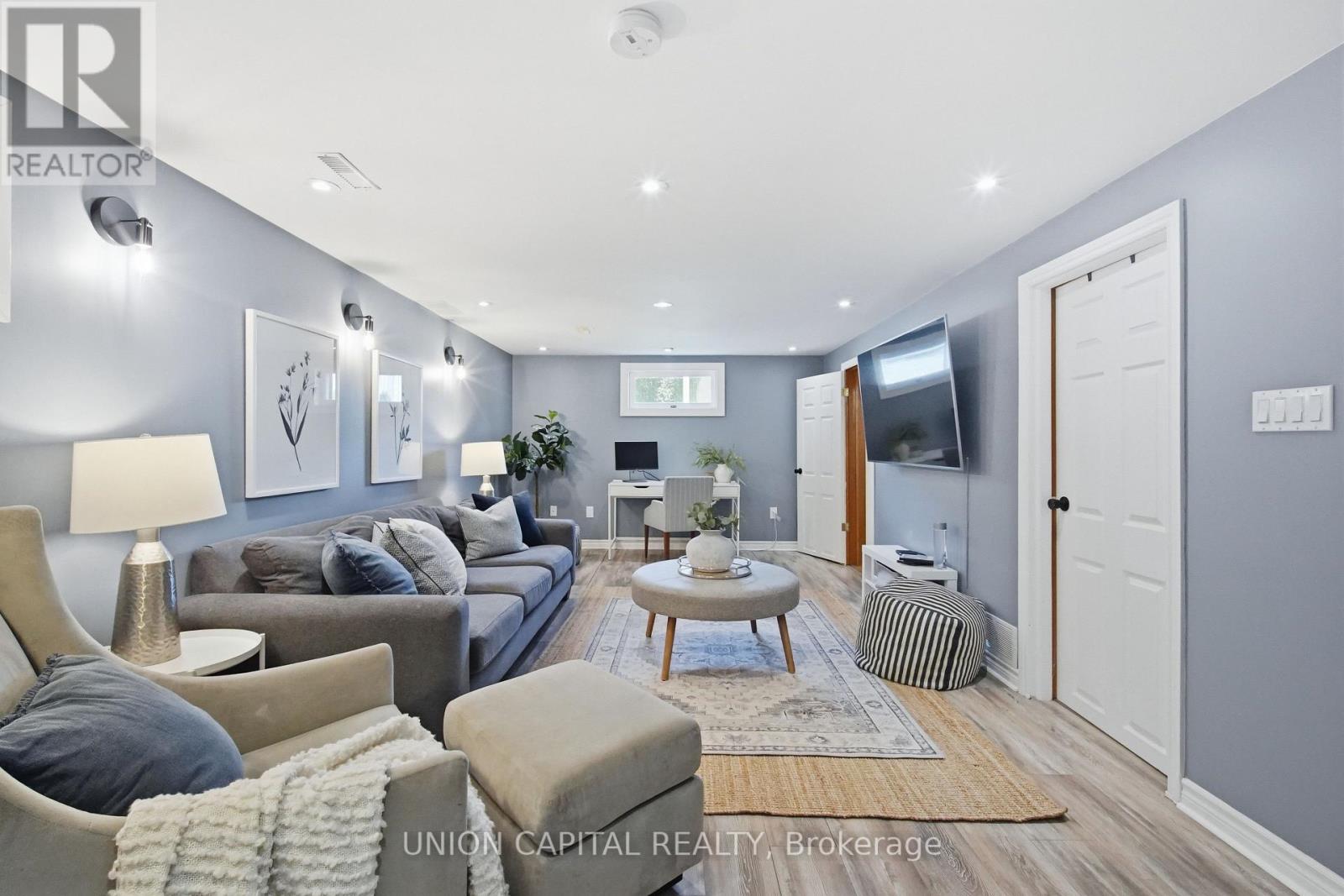 30 Irwin Crescent, Halton Hills, Ontario  L7G 1G1 - Photo 23 - W13459046