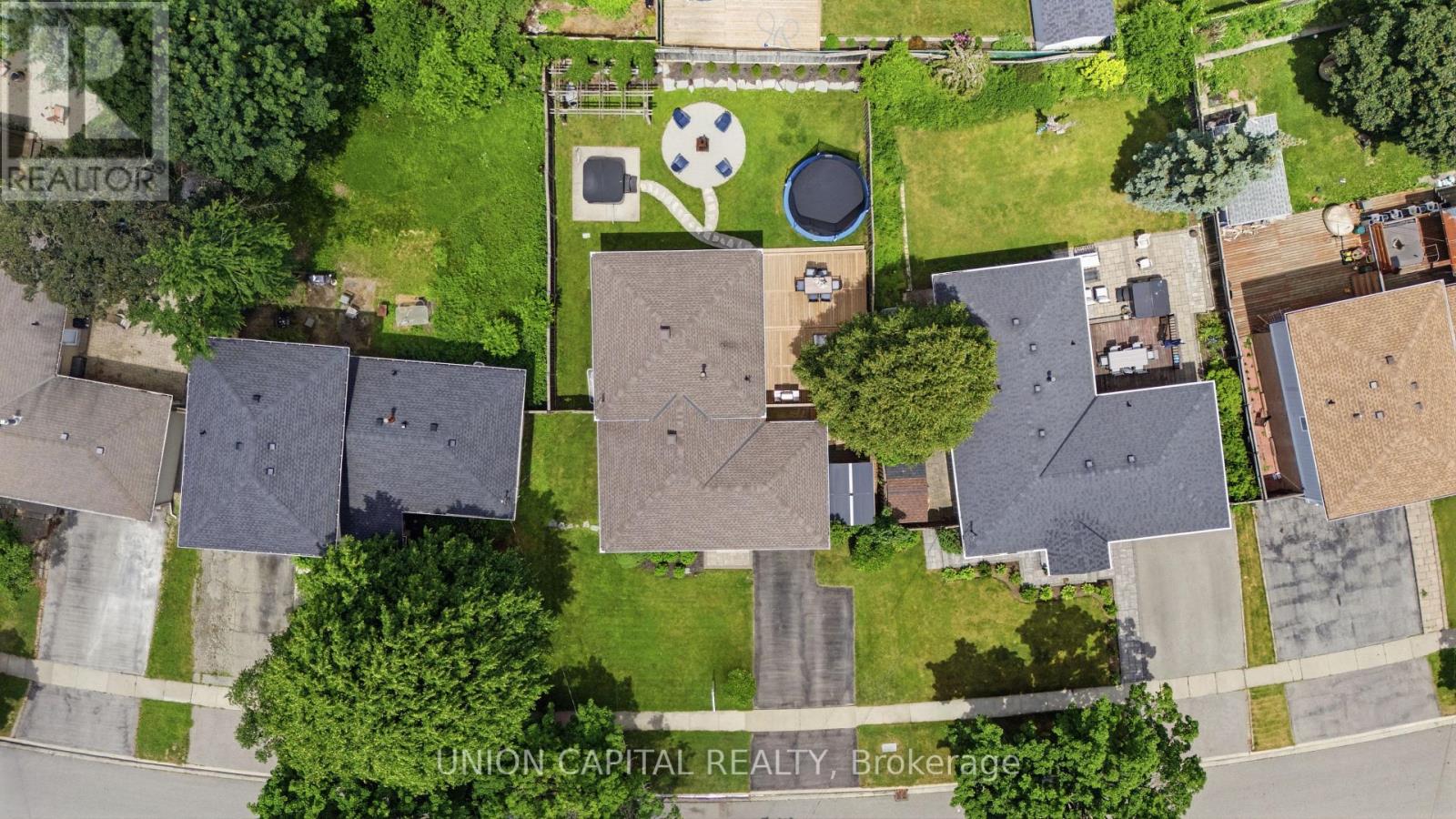 30 Irwin Crescent, Halton Hills, Ontario  L7G 1G1 - Photo 35 - W13459046