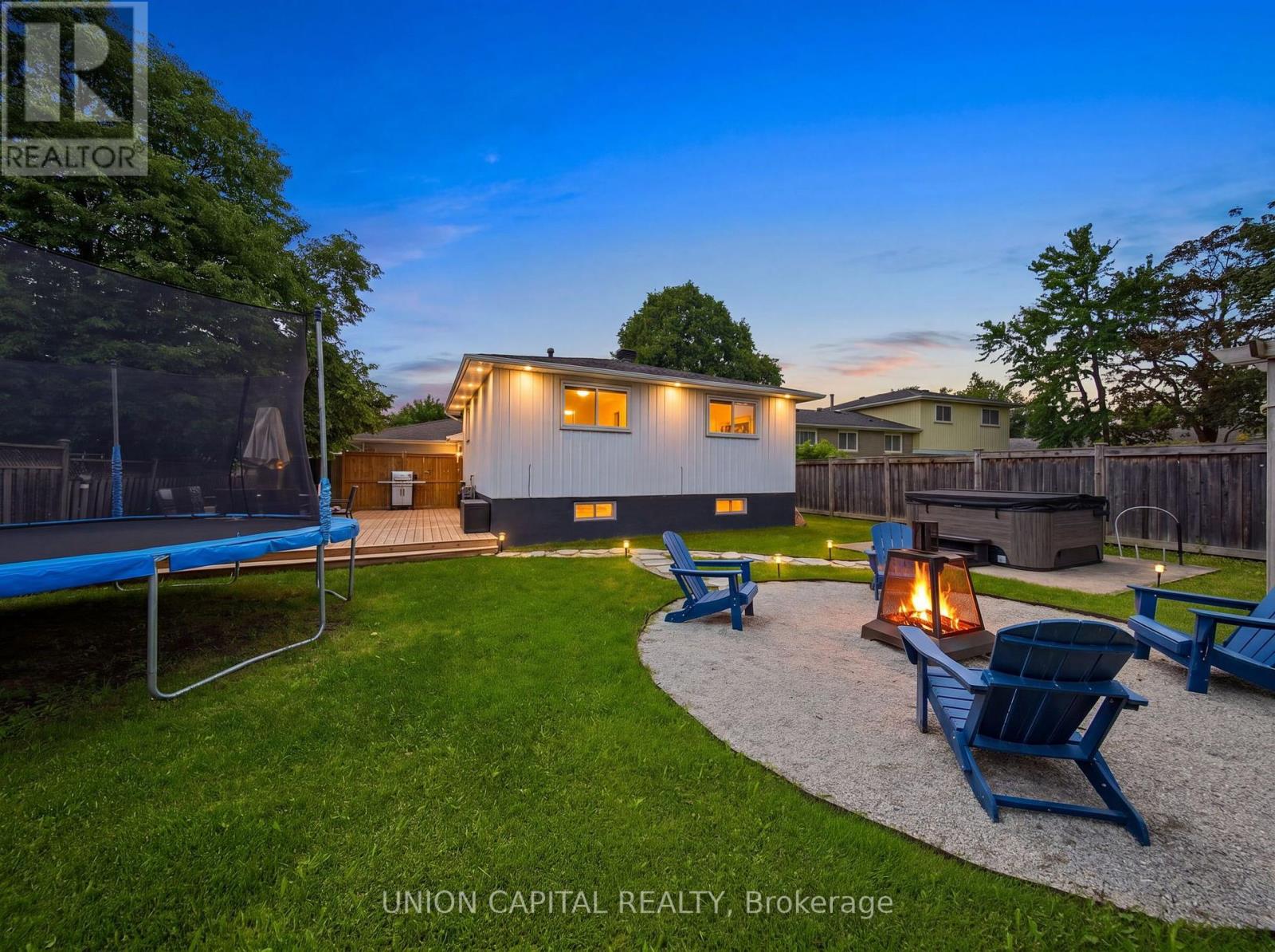 30 Irwin Crescent, Halton Hills, Ontario  L7G 1G1 - Photo 38 - W13459046