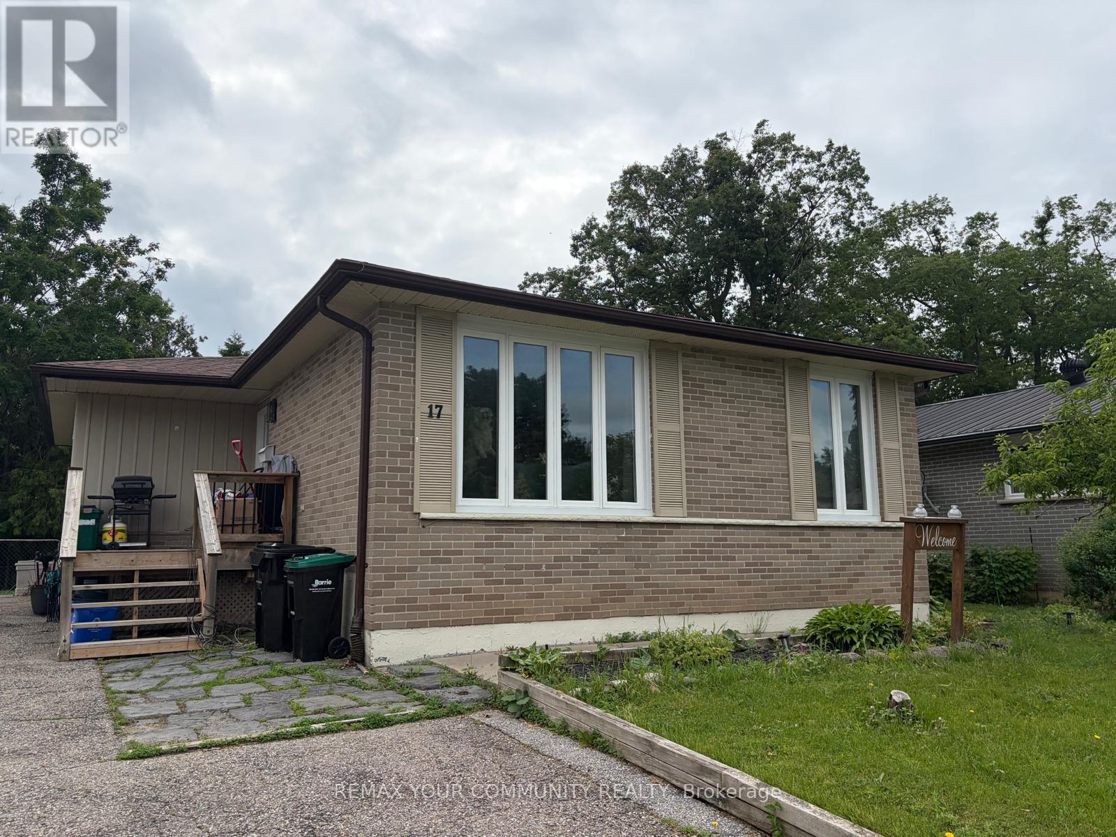 BSMT - 17 DAPHNE CRESCENT, Barrie, Ontario