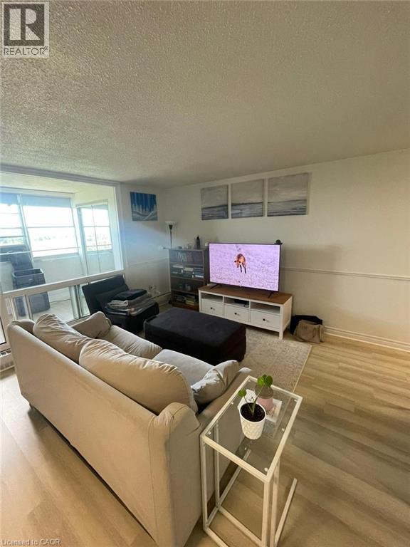 225 Harvard Place Unit# 1505, Waterloo, Ontario  N2J 4H4 - Photo 3 - 40840941