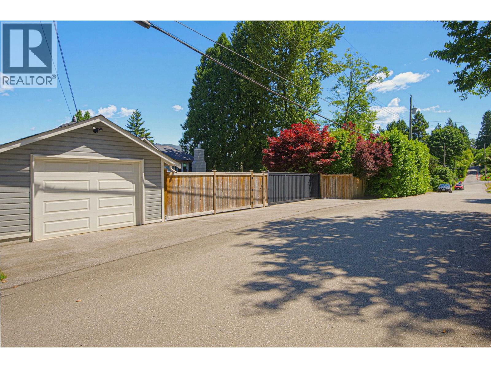 2209 St. George Street, Port Moody, British Columbia  V3H 2G1 - Photo 22 - R3137268