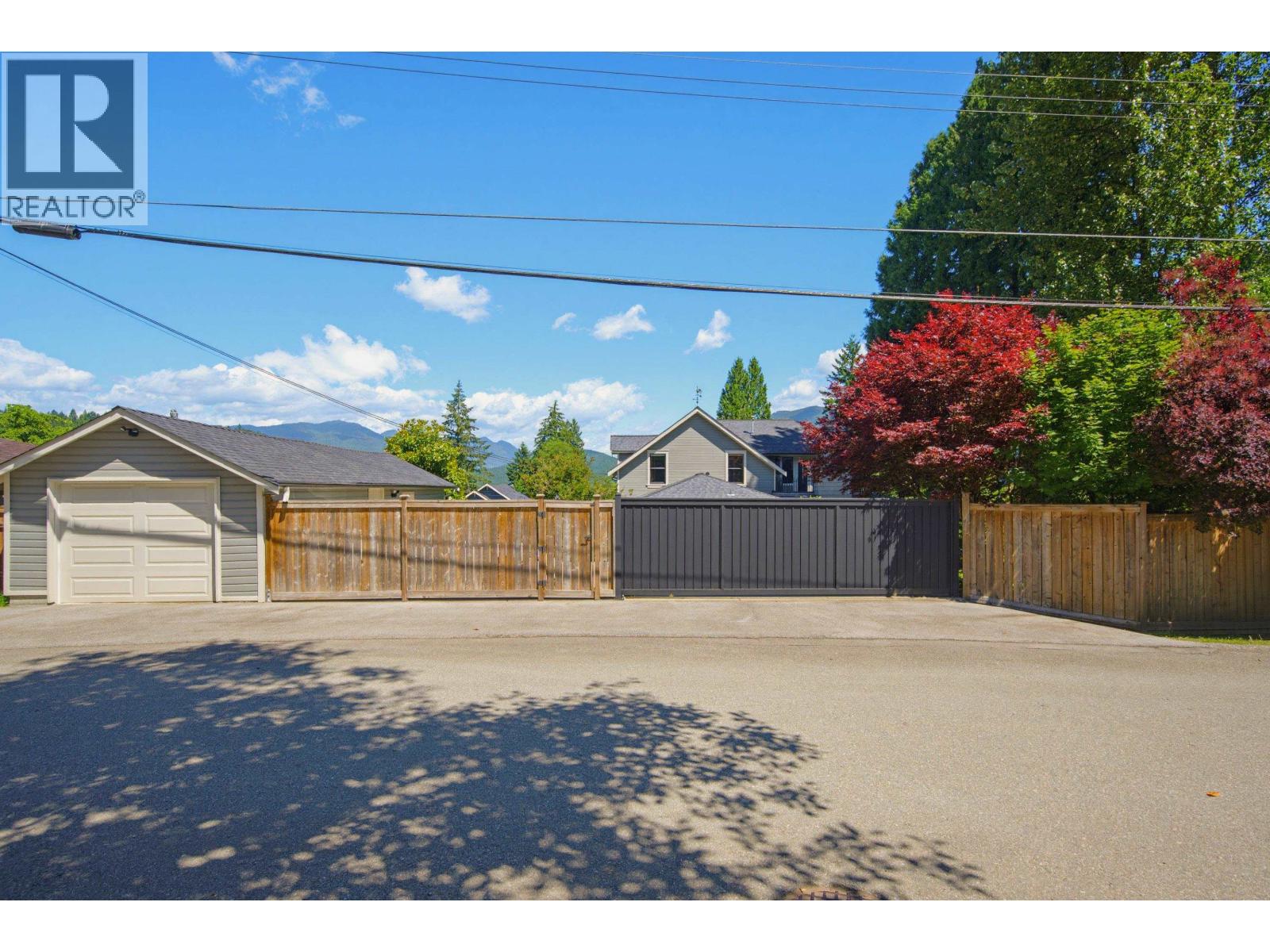 2209 St. George Street, Port Moody, British Columbia  V3H 2G1 - Photo 23 - R3137268