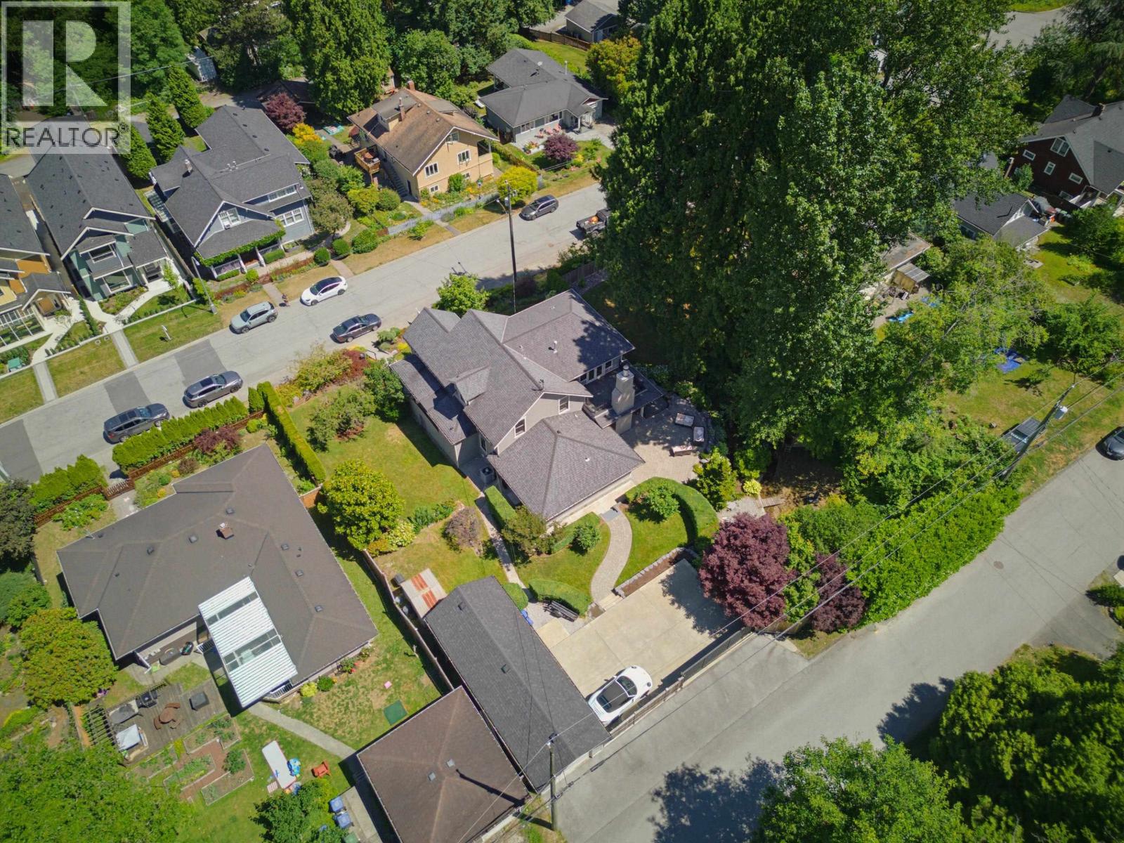 2209 St. George Street, Port Moody, British Columbia  V3H 2G1 - Photo 35 - R3137268