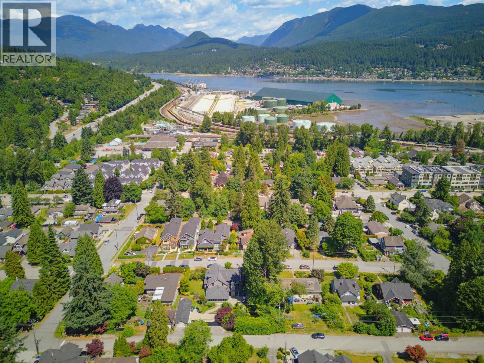 2209 St. George Street, Port Moody, British Columbia  V3H 2G1 - Photo 39 - R3137268