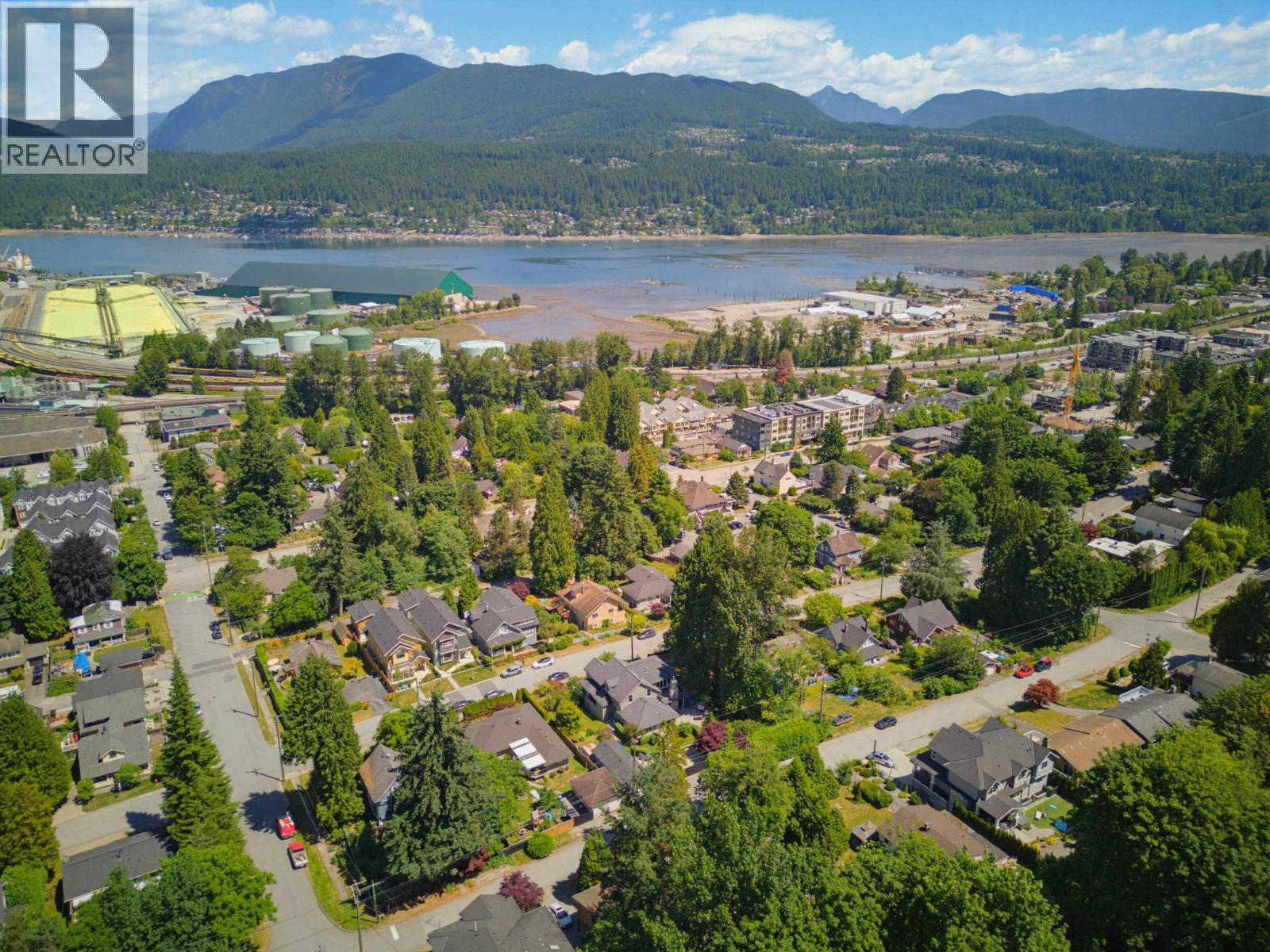2209 St. George Street, Port Moody, British Columbia  V3H 2G1 - Photo 40 - R3137268