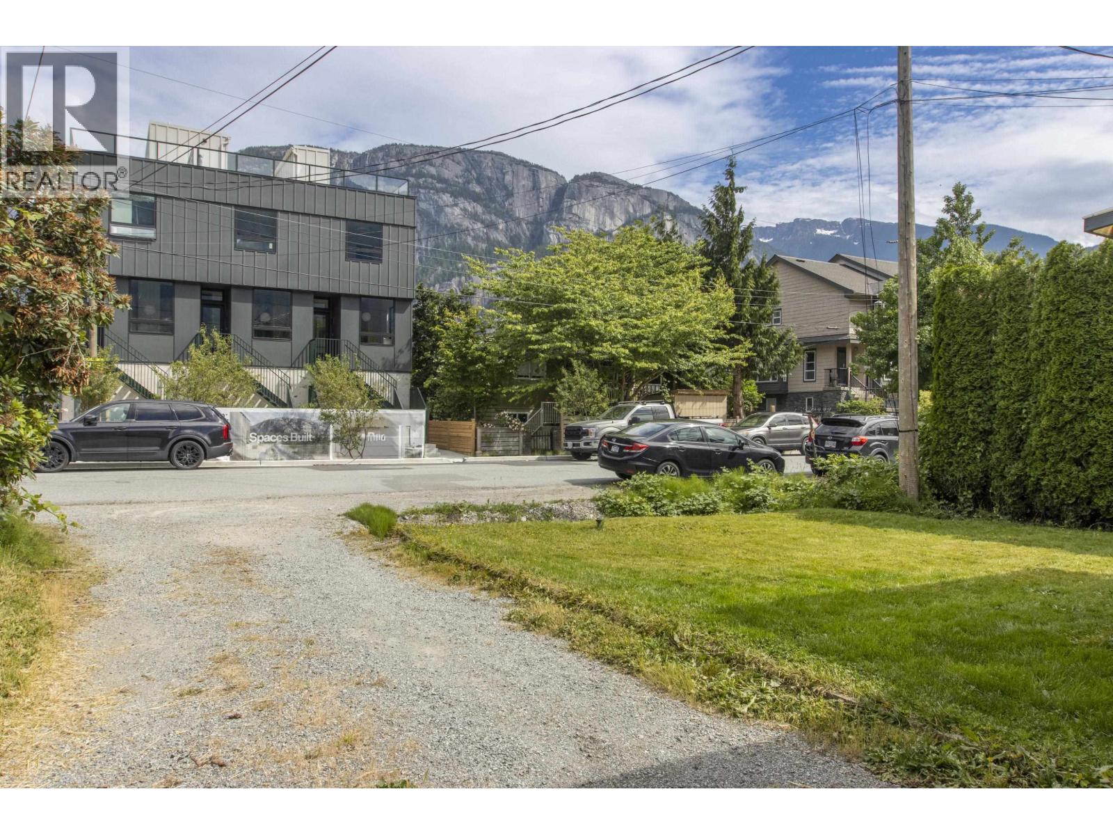 37937 Fourth Avenue, Squamish, British Columbia  V8B 0P7 - Photo 10 - R3137272