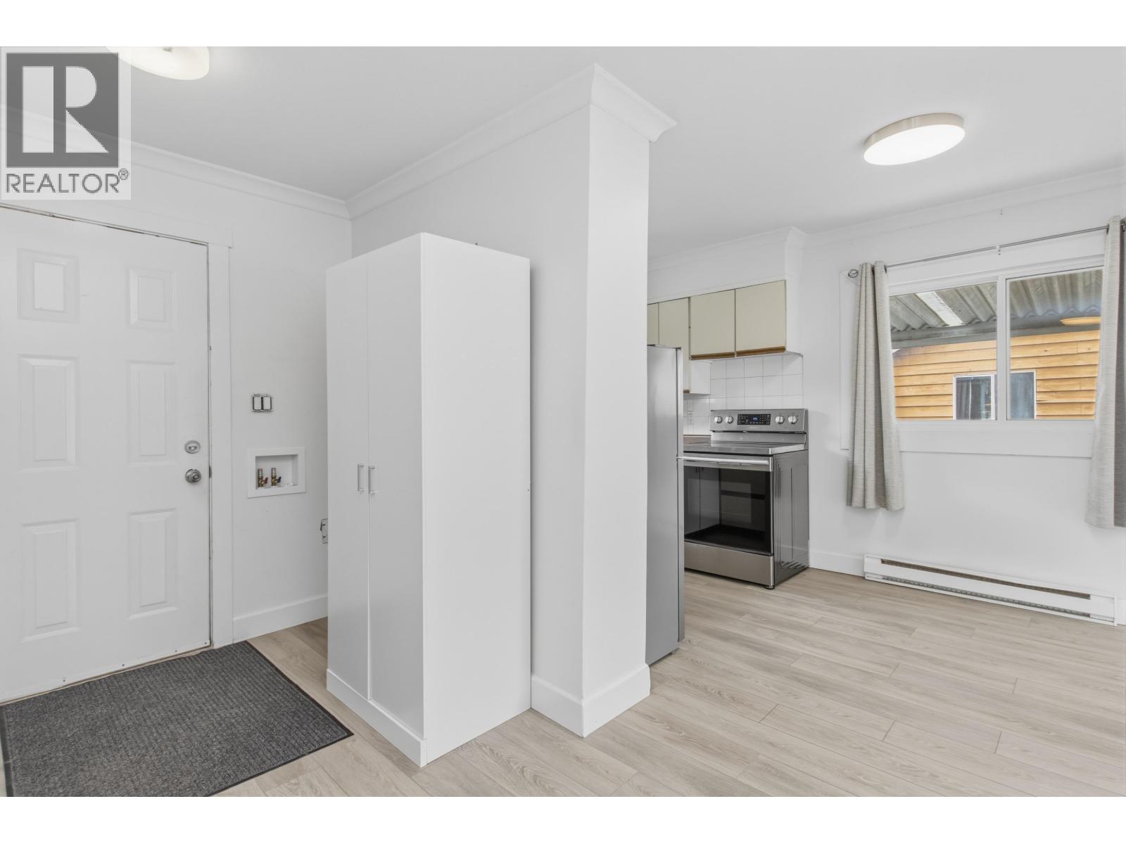 37937 Fourth Avenue, Squamish, British Columbia  V8B 0P7 - Photo 5 - R3137272