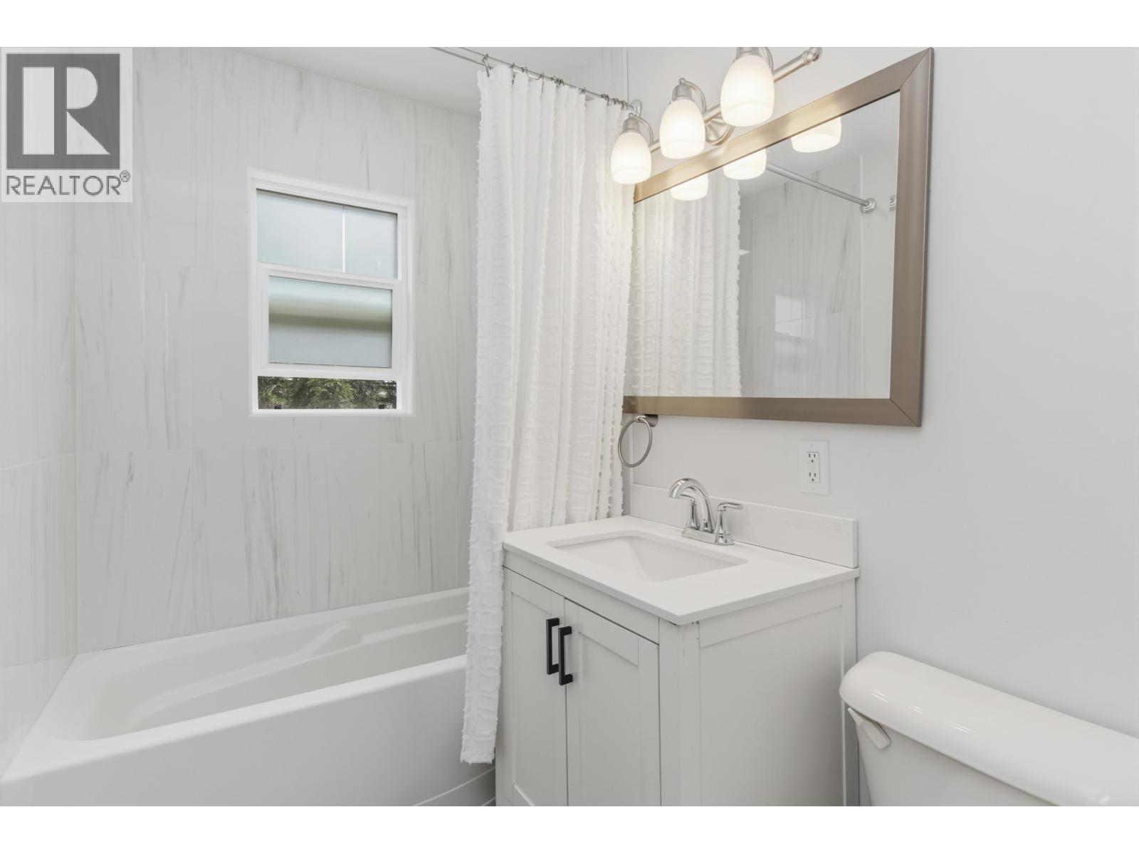37937 Fourth Avenue, Squamish, British Columbia  V8B 0P7 - Photo 8 - R3137272