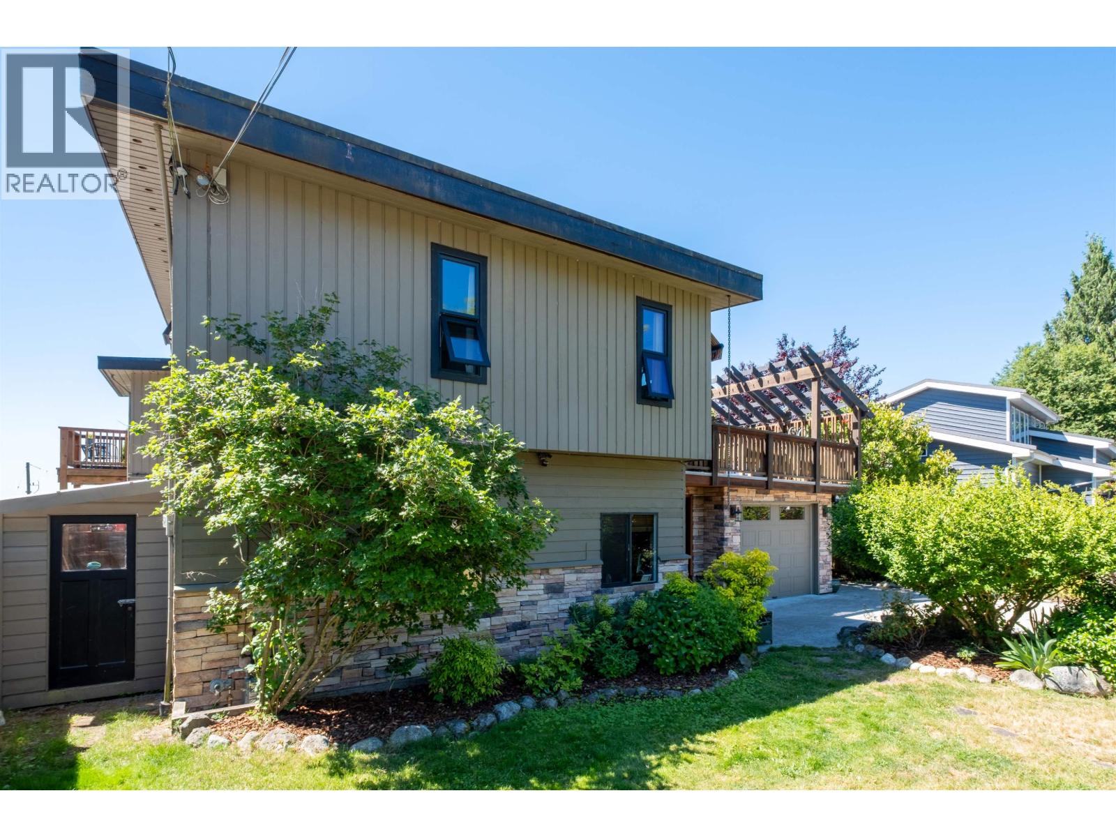 5125 Salal Road, Sechelt, British Columbia  V7Z 0B7 - Photo 4 - R3137273