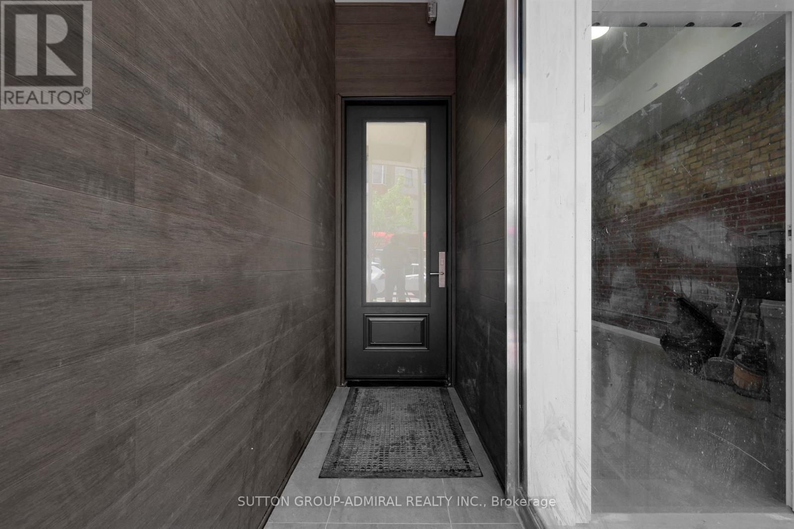 102 (Lower Unit) - 647 College Street, Toronto, Ontario  M6G 1B7 - Photo 3 - C13459184