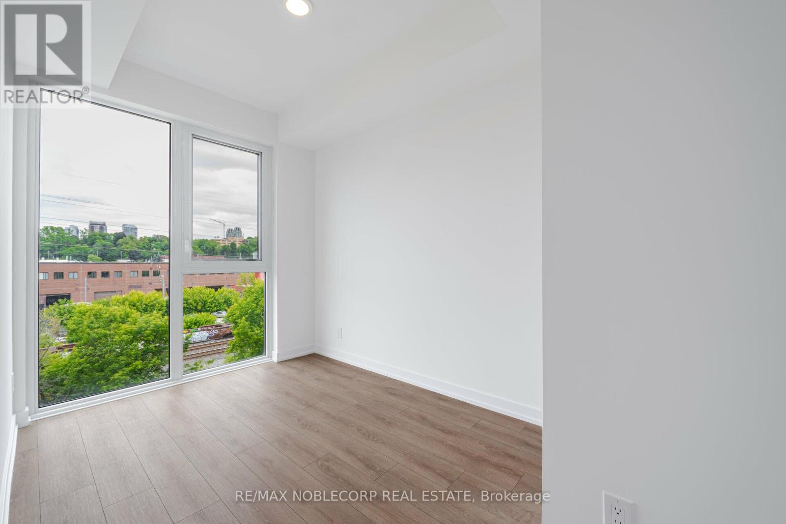 409 - 500 Dupont Street, Toronto, Ontario  M6G 0B8 - Photo 15 - C13459194