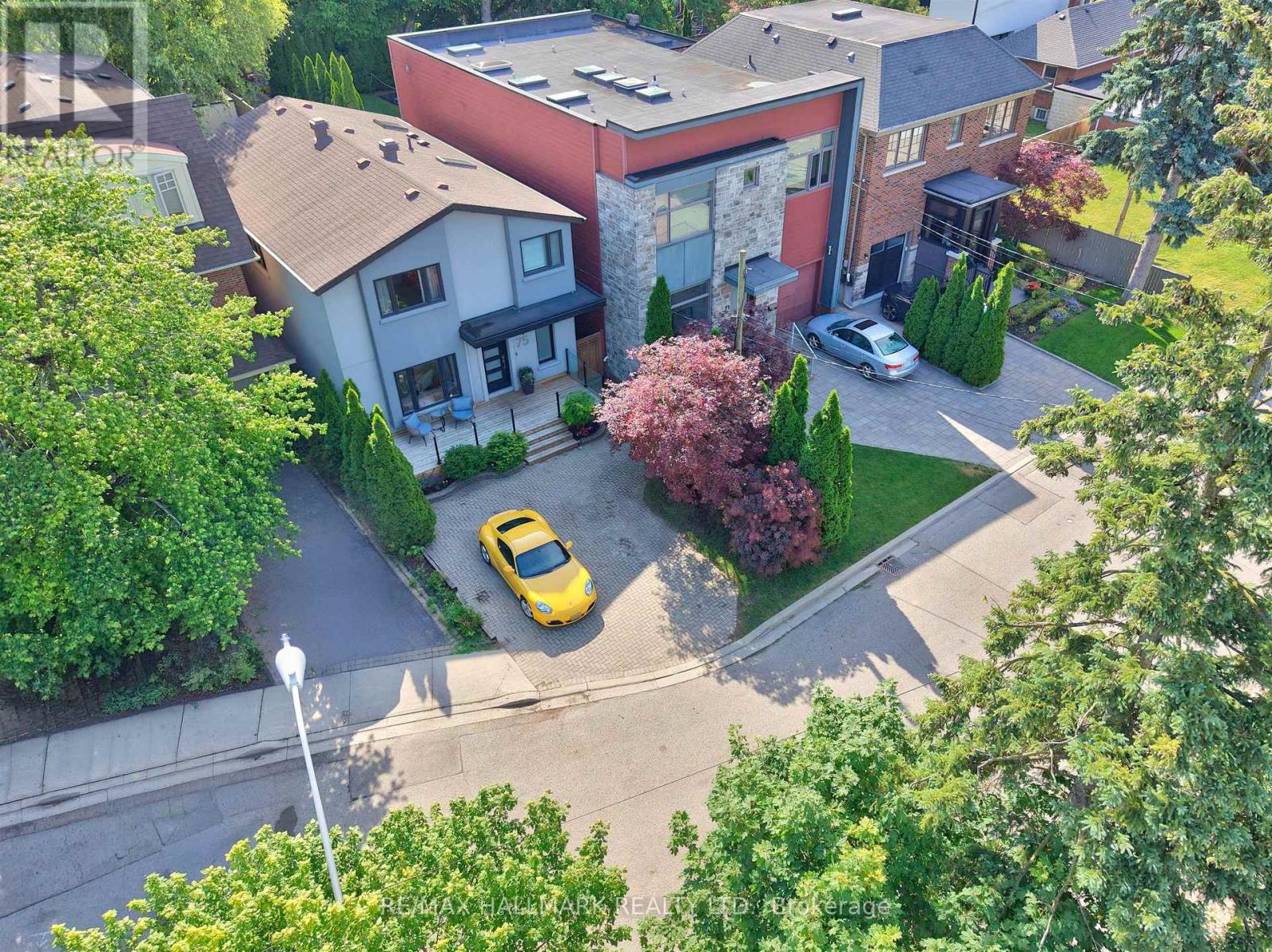 75 Hillside Drive, Toronto, Ontario  M4K 2M5 - Photo 2 - E13459160