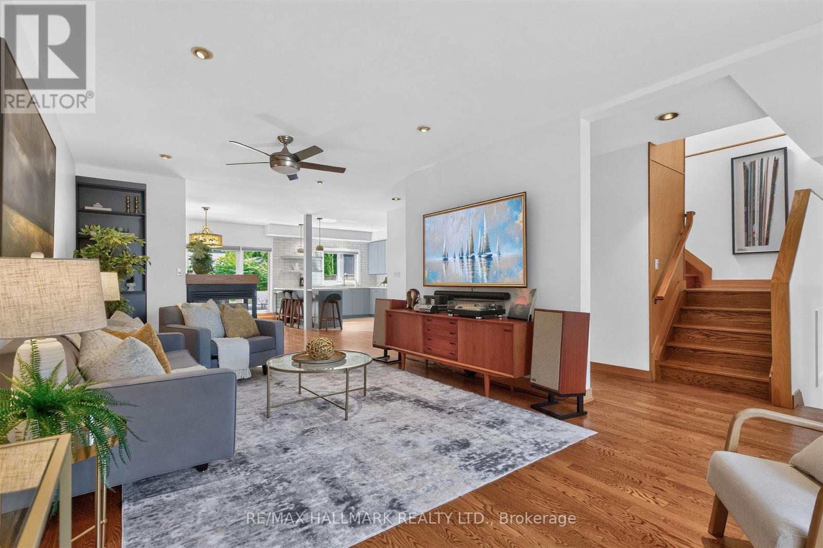 75 Hillside Drive, Toronto, Ontario  M4K 2M5 - Photo 4 - E13459160