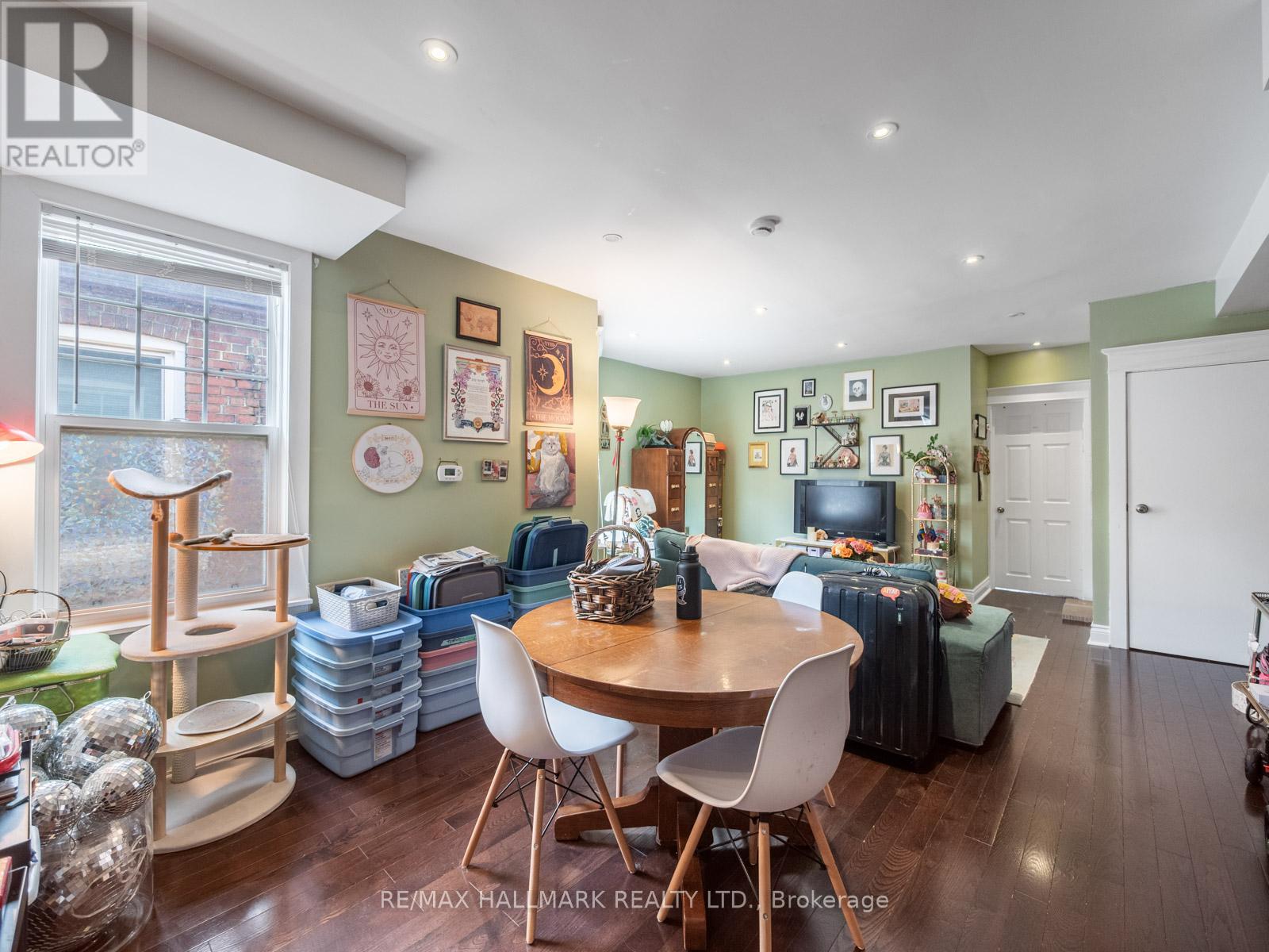 3rd Flr - 269 Danforth Avenue, Toronto, Ontario  M4K 1N2 - Photo 15 - E13459168