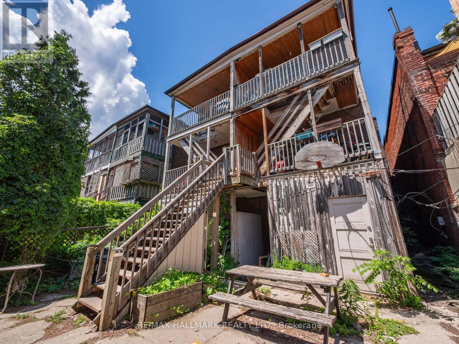 3rd Flr - 269 Danforth Avenue, Toronto, Ontario  M4K 1N2 - Photo 32 - E13459168