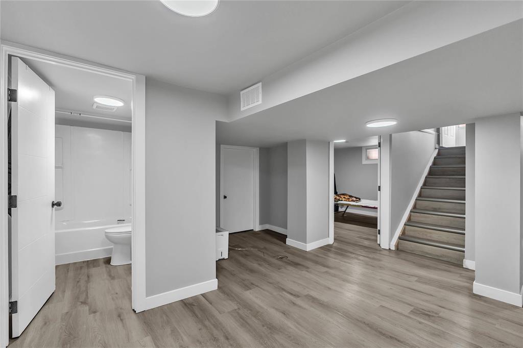 930 Lorette Avenue, Winnipeg, Manitoba  R3M 1T5 - Photo 16 - 202614132