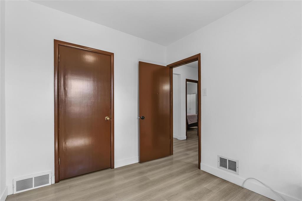 930 Lorette Avenue, Winnipeg, Manitoba  R3M 1T5 - Photo 8 - 202614132