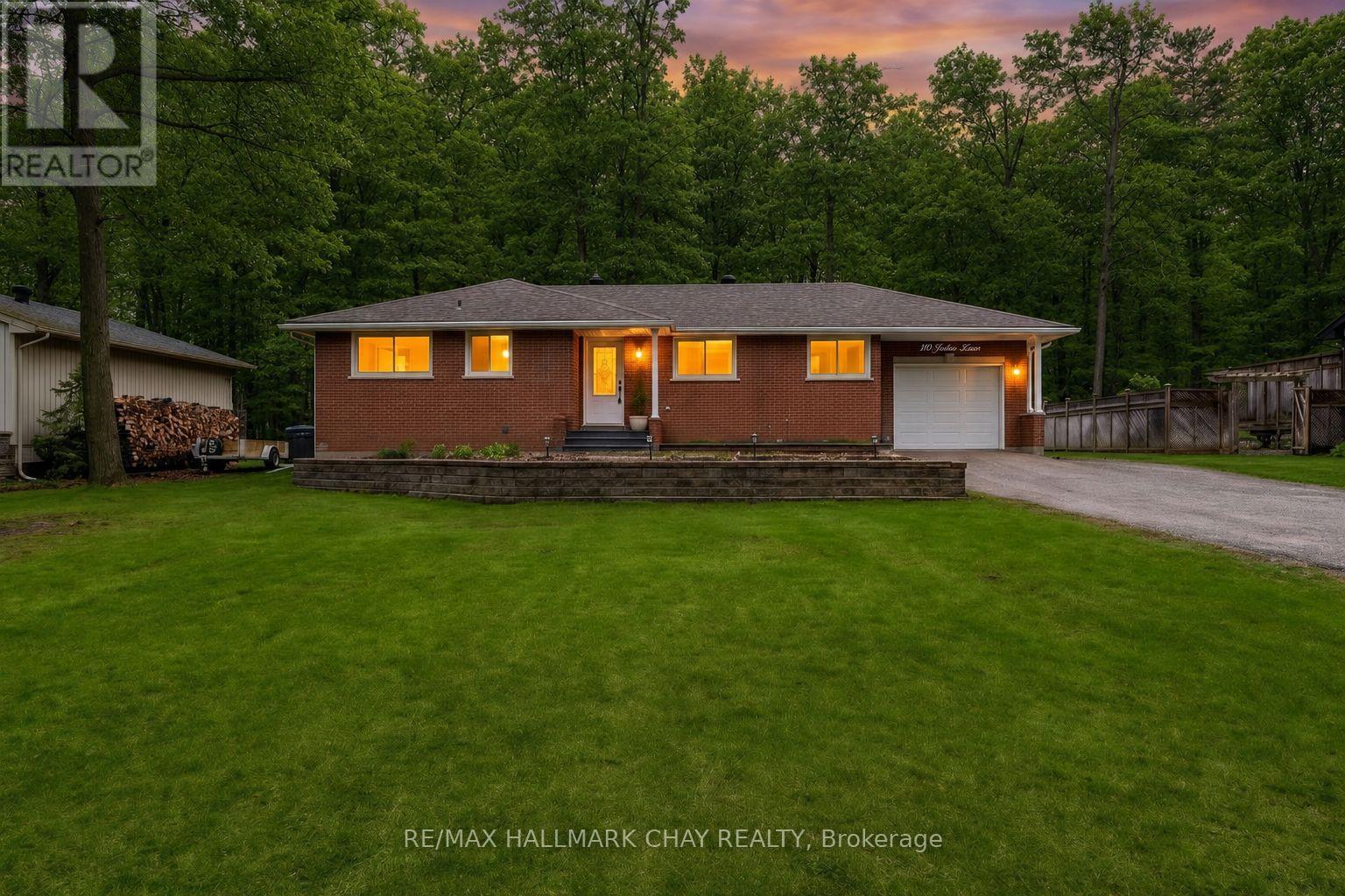30 JODIES LANE, Springwater, Ontario